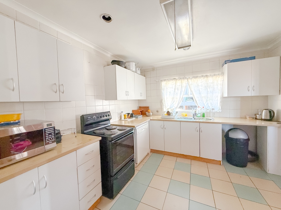 To Let 4 Bedroom Property for Rent in Plettenberg Bay Central Western Cape